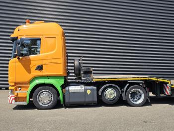 Scania Scania R410 6x2 + NOOTEBOOM TIEFLADER